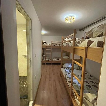 Hostel Rilindjaヴァルボナ エクステリア 写真
